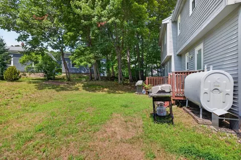 17 Phillipstown Ln #17, Sanford, ME 04073