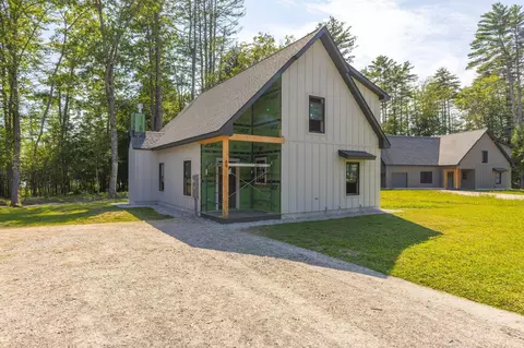 64 E Point Way, Norway, ME 04268