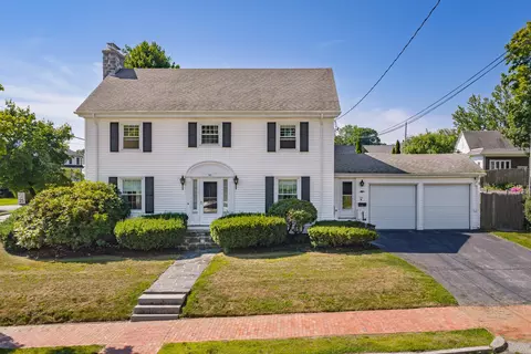 93 Parsons Rd, Portland, ME 04103