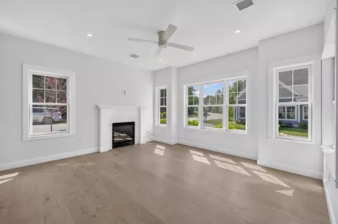 2 Shipwright Ln #243, Arundel, ME 04046