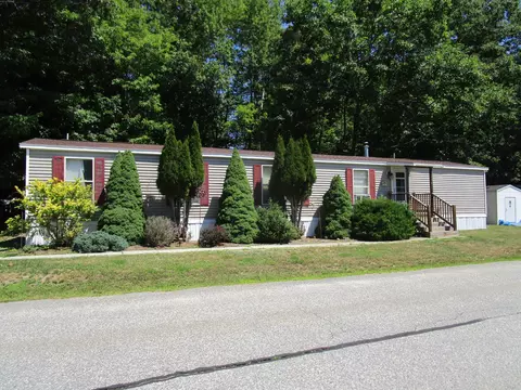 18 South Blvd, Norway, ME 04268
