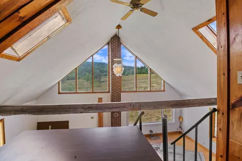 Entry Way - 10 Old Thorne Rd, Baldwin, ME 04024 photo 7 of 7