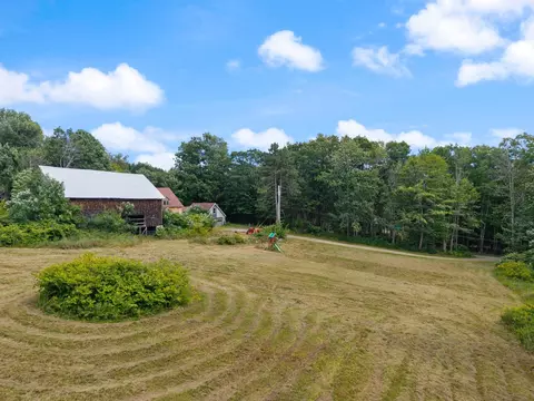 Exterior - 10 Old Thorne Rd, Baldwin, ME 04024 photo 3 of 10