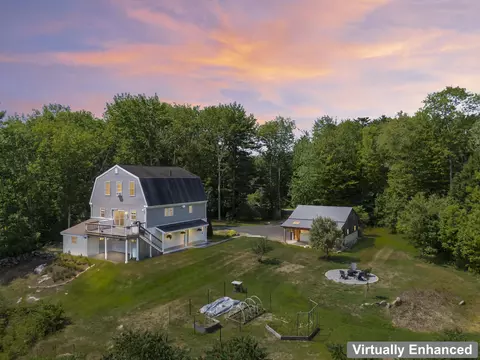 563 Ridge Rd, Bowdoinham, ME 04008