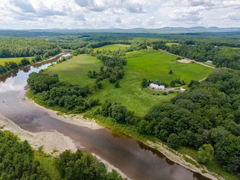 473 Sandy River Rd, Starks, ME 04911