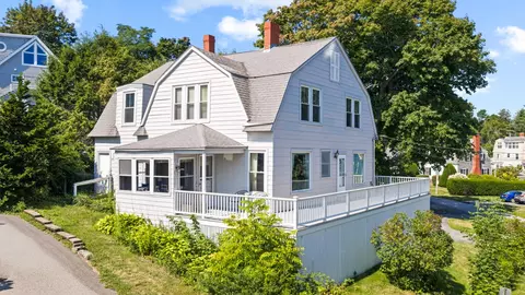 16 Glen Ave, Cape Elizabeth, ME 04107