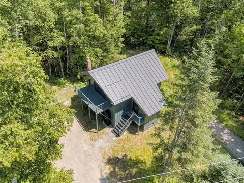 1005 Poplar Stream Rd, Carrabassett Valley, ME 04947