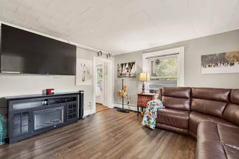Living - 550 Main St, Springvale, ME 04083 photo 2 of 3