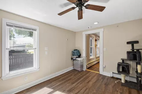 Entry Way - 550 Main St, Springvale, ME 04083 photo 4 of 7