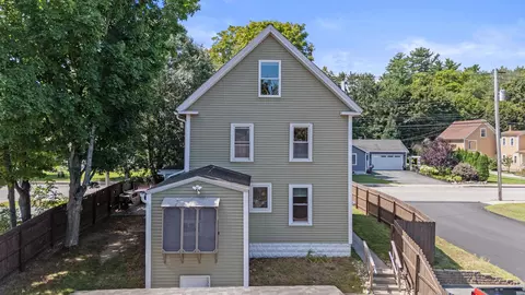 Exterior - 550 Main St, Springvale, ME 04083 photo 3 of 7