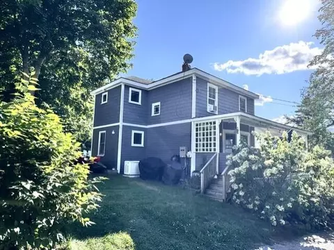 75 City Point Rd, Portland, ME 04108