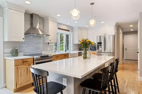 Kitchen - 15 Alpine Dr, Windham, ME 04062 photo 2 of 4