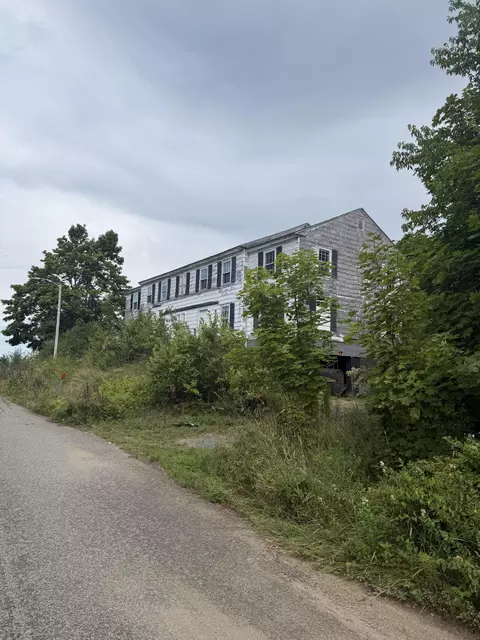 9 Snyder Rd, Eastport, ME 04631