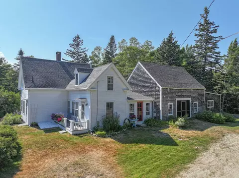 578 Sunshine Rd, Deer Isle, ME 04627