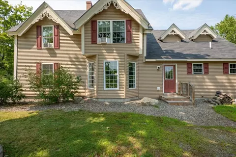 102 Northport Ave, Belfast, ME 04915