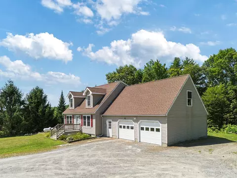 481 Bean Rd, Mount Vernon, ME 04352