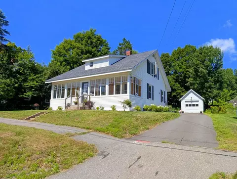 160 Perham St, Farmington, ME 04938