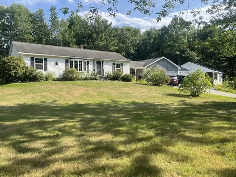 6 Medawisla Run, Raymond, ME 04071