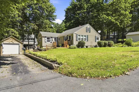 Exterior - 10 Gedney St, Augusta, ME 04330 photo 1 of 9