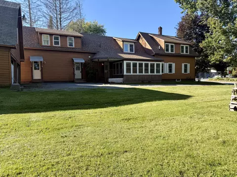 Exterior - 28 Baker St, Clinton, ME 04927 photo 3 of 7