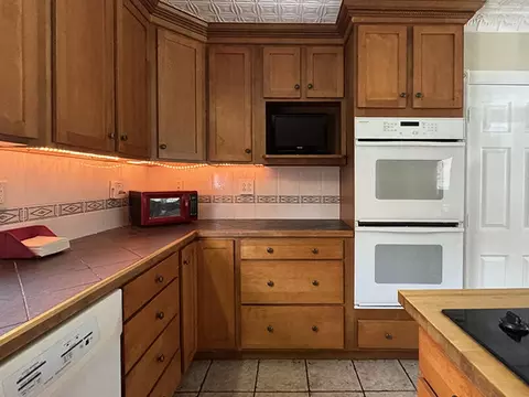 Kitchen - 28 Baker St, Clinton, ME 04927 photo 4 of 5