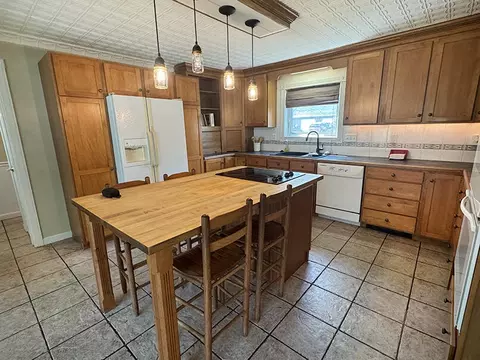 Kitchen - 28 Baker St, Clinton, ME 04927 photo 2 of 5