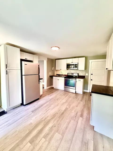 Kitchen - 16 Derusha Ln, Brewer, ME 04412 photo 1 of 2