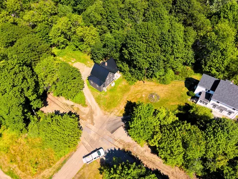 16 Derusha Ln, Brewer, ME 04412