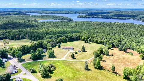 263 Banton Rd, Palermo, ME 04354