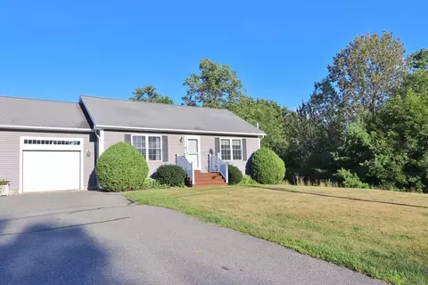 63 Streamside Ln #13, Bangor, ME 04401