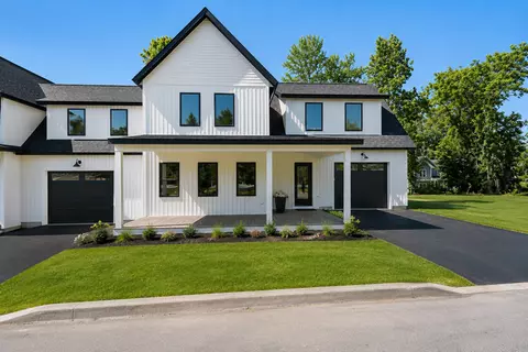 8 Collins Pl #21, Westbrook, ME 04092