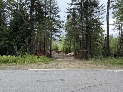 684 Lower Detroit Rd, Plymouth, ME 04969
