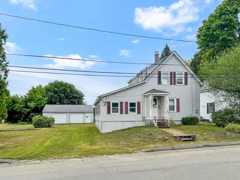 22 Cross St, Brewer, ME 04412