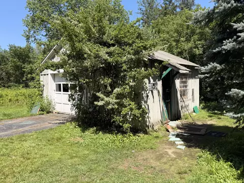 Exterior - 20 Middle Ave, Mexico, ME 04257 photo 4 of 4