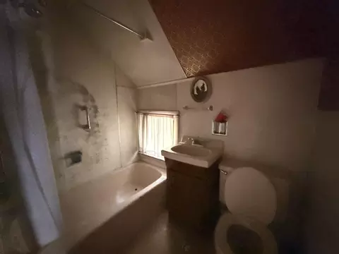 Bath - 20 Middle Ave, Mexico, ME 04257 photo 1 of 1