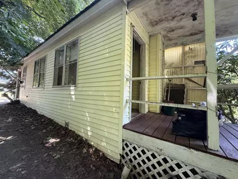 Exterior - 20 Middle Ave, Mexico, ME 04257 photo 1 of 4