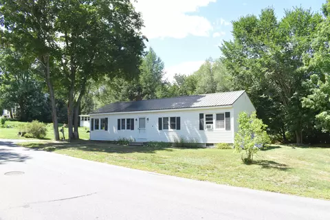 Exterior - 30 Mallison St, Gorham, ME 04038 photo 4 of 10