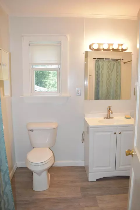 Bath - 30 Mallison St, Gorham, ME 04038 photo 1 of 2