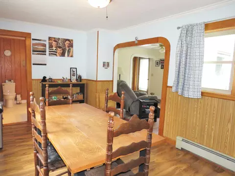 Dining - 96 Appleton Rd, Union, ME 04862 photo 2 of 4