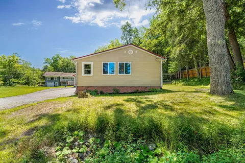 Exterior - 44 1st Ave, Greene, ME 04236 photo 1 of 7