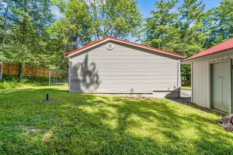 Exterior - 44 1st Ave, Greene, ME 04236 photo 3 of 7