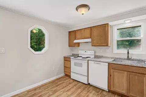 Kitchen - 40 Pine Ridge Rd, Cushing, ME 04563 photo 1 of 5