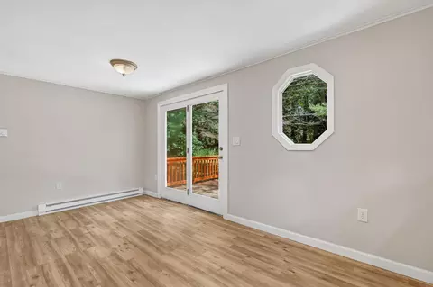Living - 40 Pine Ridge Rd, Cushing, ME 04563 photo 6 of 7