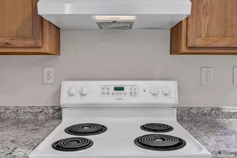 Kitchen - 40 Pine Ridge Rd, Cushing, ME 04563 photo 4 of 5