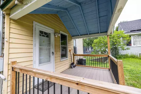 Exterior - 646 Riverside Dr, Augusta, ME 04330 photo 5 of 10