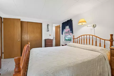 Bedroom - 31 Moorview Ave, Ogunquit, ME 03907 photo 2 of 7