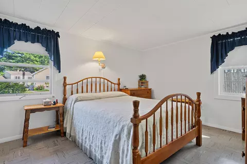 Bedroom - 31 Moorview Ave, Ogunquit, ME 03907 photo 1 of 7