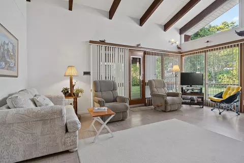 Living - 31 Moorview Ave, Ogunquit, ME 03907 photo 3 of 5