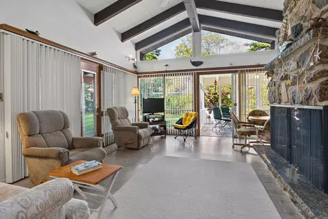 Living - 31 Moorview Ave, Ogunquit, ME 03907 photo 2 of 5