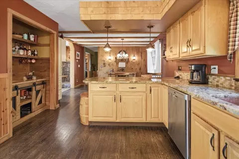 Kitchen - 76 Daggett Dr, Raymond, ME 04071 photo 4 of 8